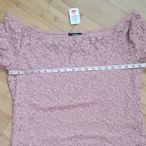Pink Lace Off-Shoulder Top - Picture 7 of 8